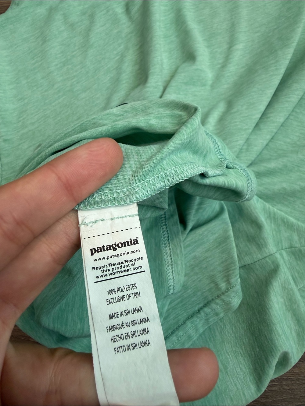 Patagonia Capilene Cool Daily Graphic Tee Switchback Run Gypsum Green Size Small - Picture 6 of 6
